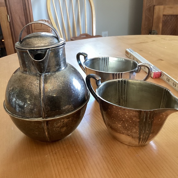 Vintage silver or silver plated? Creamer, sugar bowl, and teapot - WM Roger’s - Picture 5 of 16